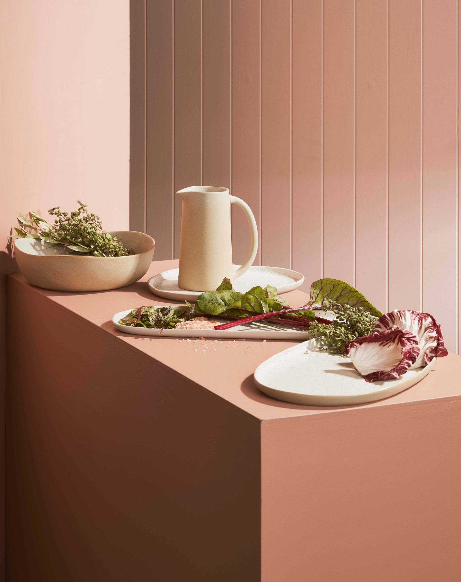 SERVING BOWL -WHITE SPECKLE (w/RAW) TABLE OF PLENTY