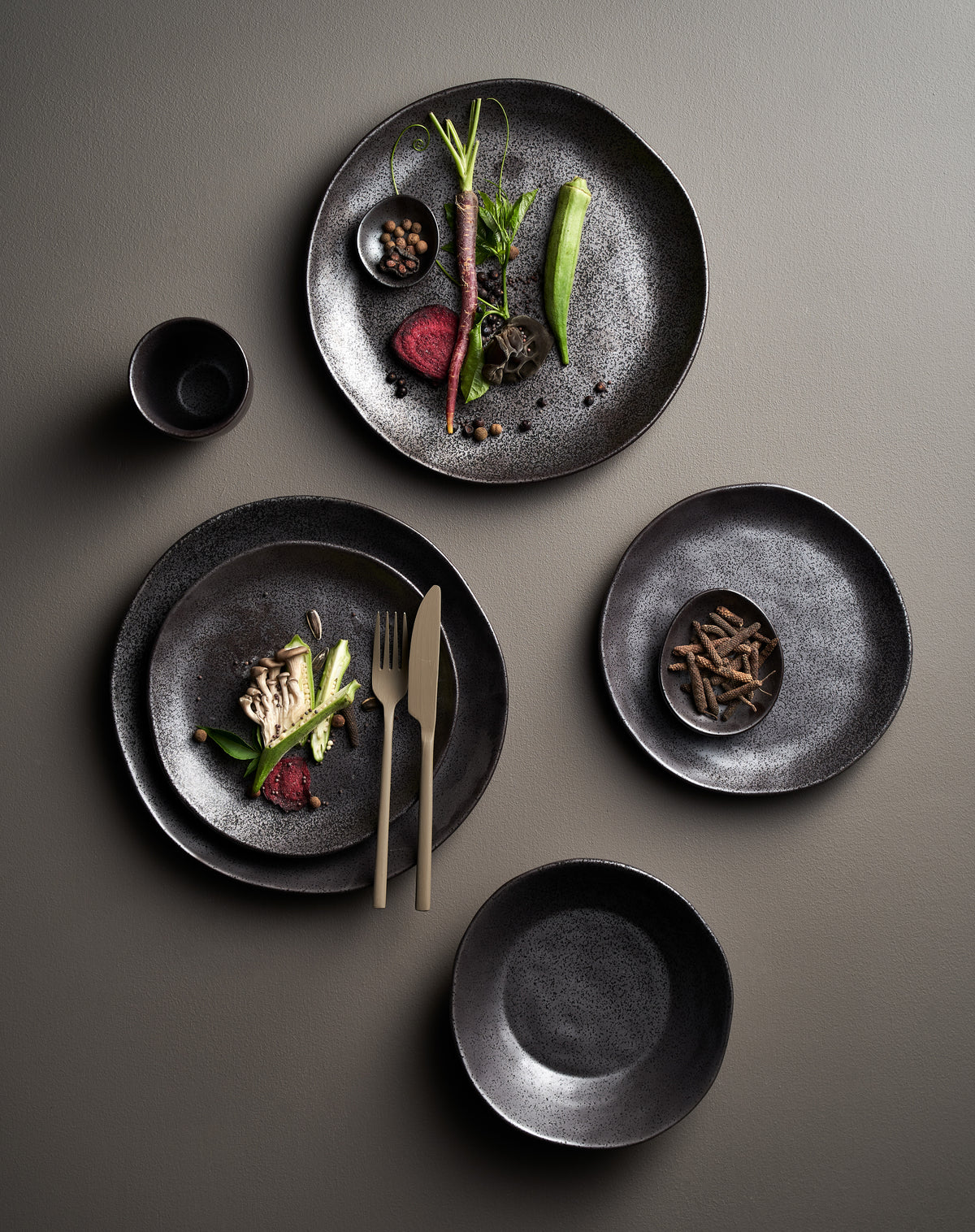 Earth Bowl 19.5cm / Black